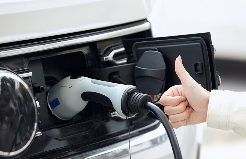 上海は2025年までに125万台以上の電気自動車の充電ネットワークを拡大することを目指しています